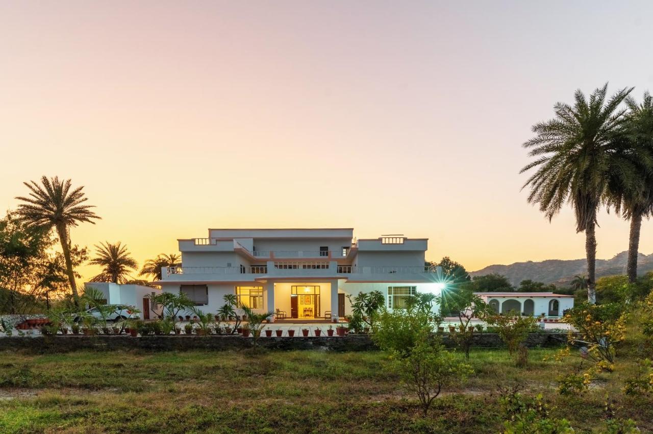 Jass Bagh Home Stay Udaipur With Bonefire And Pool Exterior photo