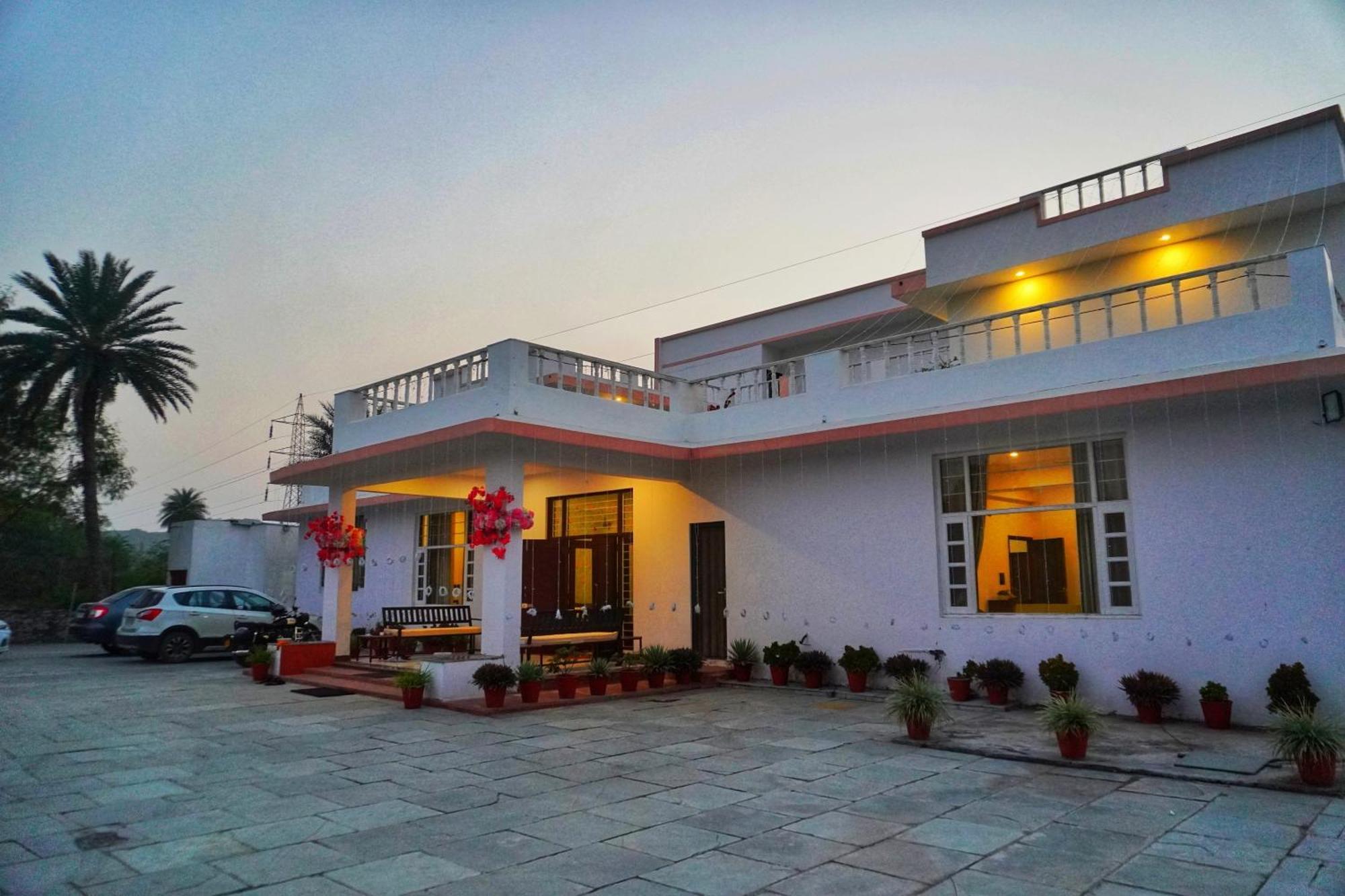 Jass Bagh Home Stay Udaipur With Bonefire And Pool Exterior photo